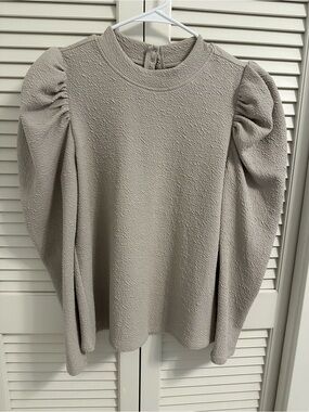 THML Sculpted Puff Sleeve Top — Light Taupe